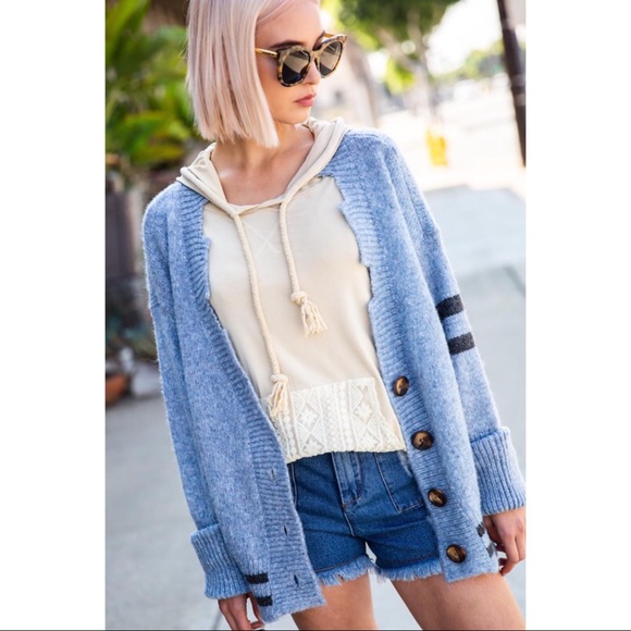 🆕🎉HP🎉5⭐️Best Seller Distressed Cardigan - Picture 4 of 7